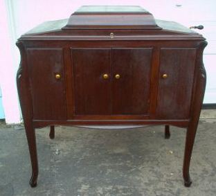 antique victrola cabinet